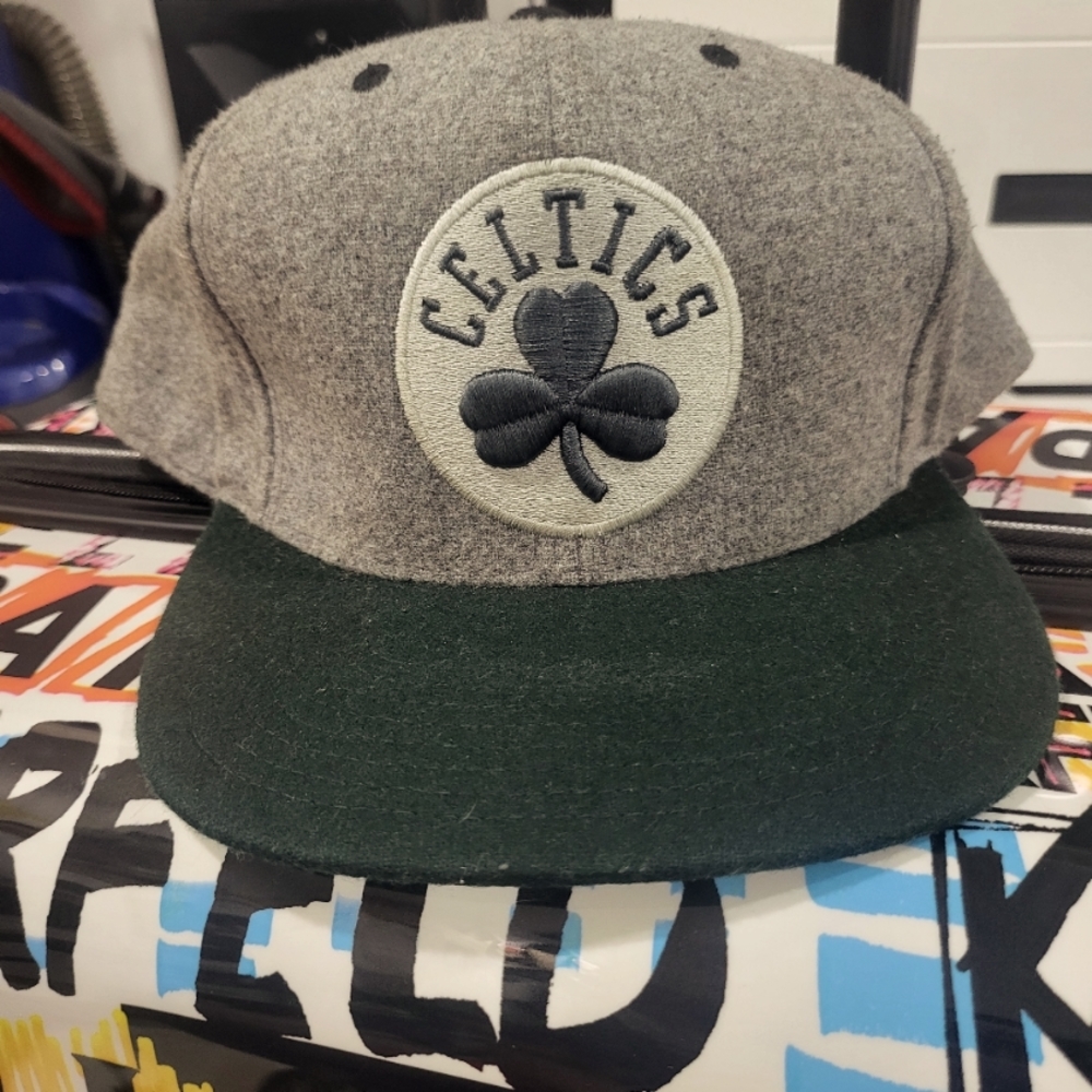 Celtics fitted size 8